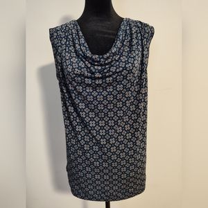 Banana Republic Top - Blue Sleeveless Top with Scoopneck - Small